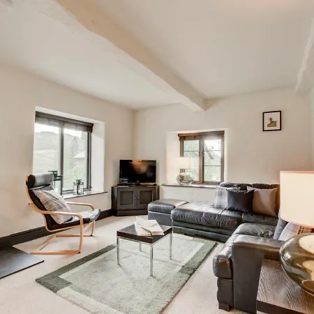 Provincial Holiday At Near River Brathay Elterwater