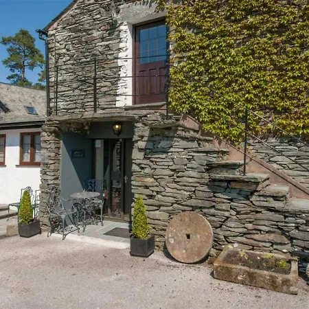 Provincial Holiday At Near River Brathay * Элтеруотер