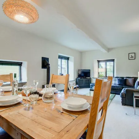 Provincial Holiday At Near River Brathay Элтеруотер